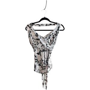 Vol. 1 vintage black white halter top with attached sash Sz XL